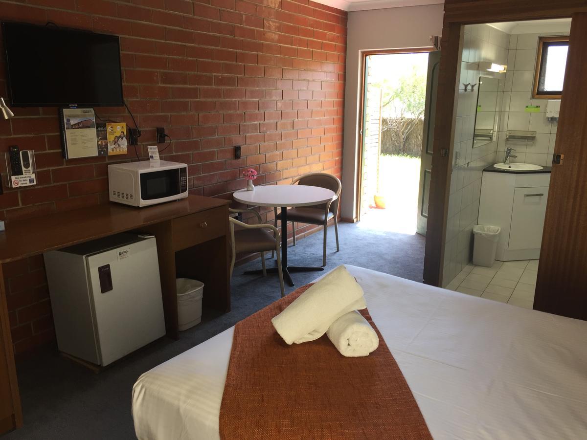 Pooraka Motor Inn Buitenkant foto