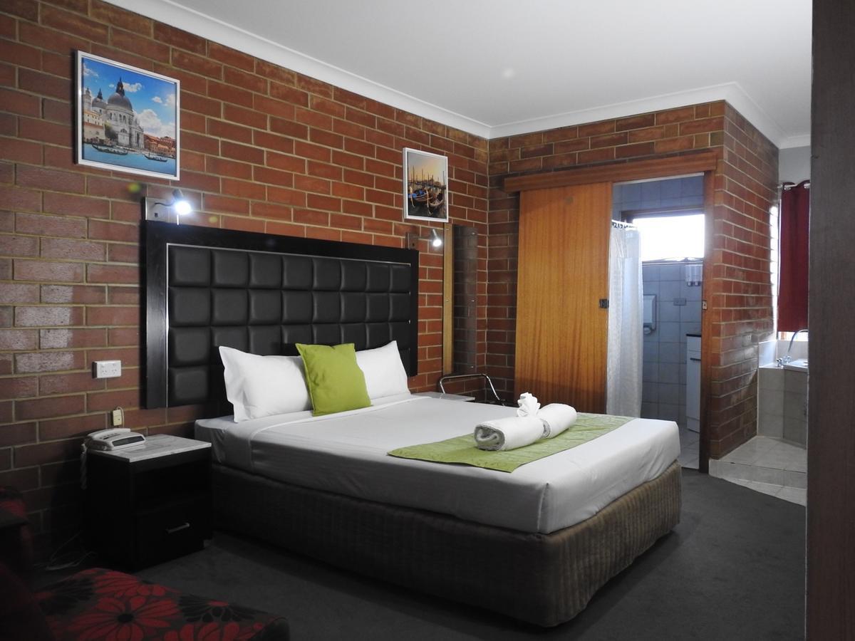 Pooraka Motor Inn Buitenkant foto